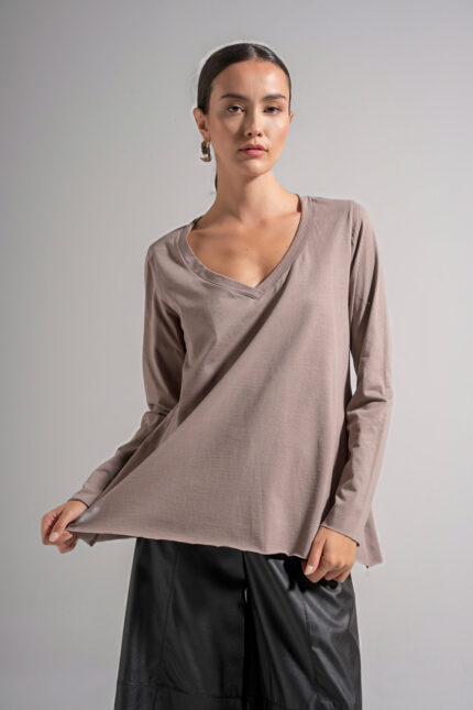 Μπλούζα με V oversized Πούρο