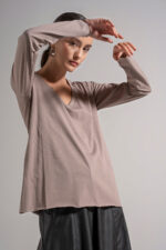 Μπλούζα με V oversized Πούρο - Image 2