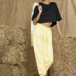 Παντελόνι φούτερ με λάστιχο και ρυθμιζόμενο κορδόνι Κίτρινο