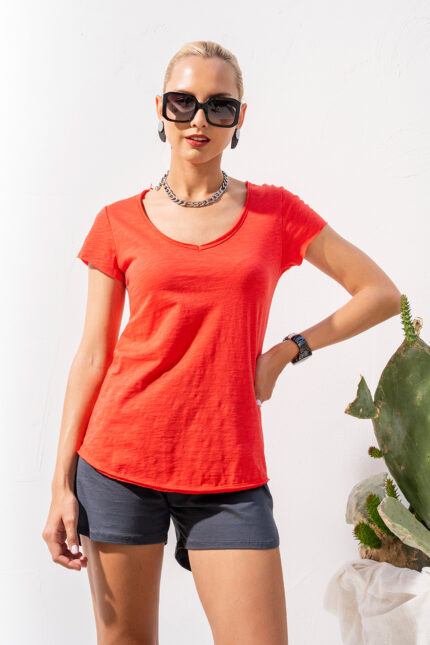 Μπλούζα V μεσάτη με οβάλ τελείωμα κοντομάνικη Κόκκινη