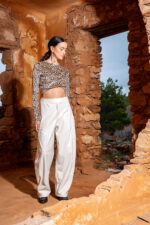 Μπλούζα crop animal print με μακρύ μανίκι - Image 2