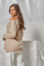 Μπλούζα με V oversized Μπεζ - Image 2