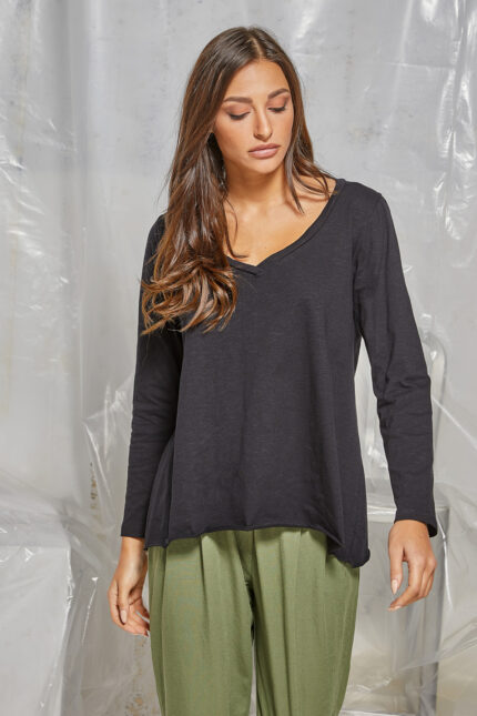 Μπλούζα με V oversized Μαύρη