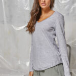 Μπλούζα με V μεσάτη με οβάλ τελείωμα Γκρι