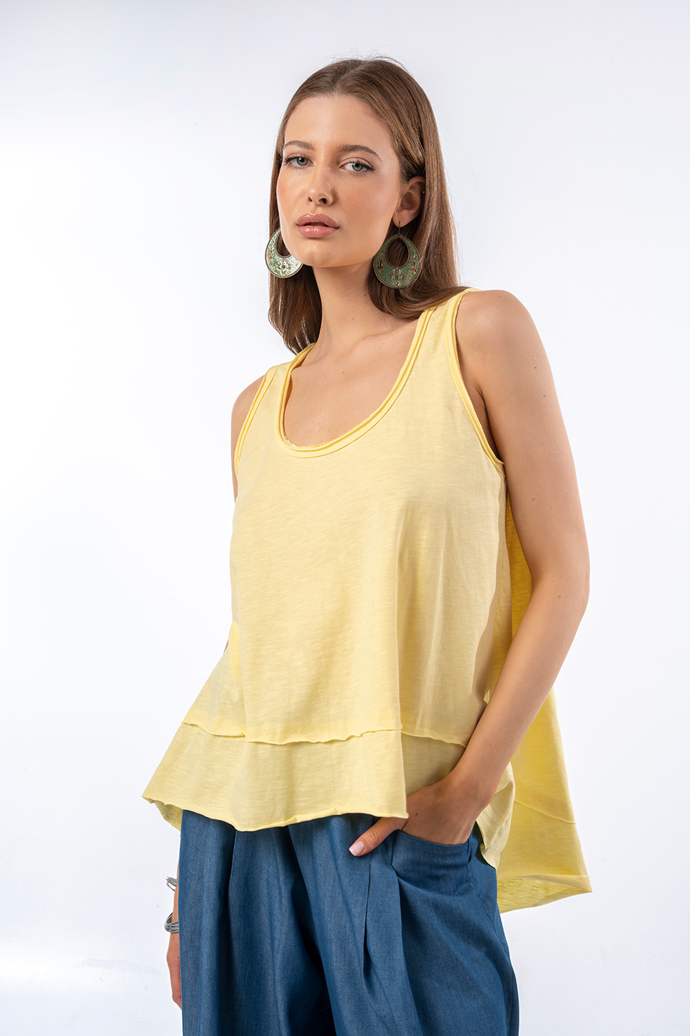 609.010-3 Αμάνικη Oversized Μπλούζα με Layered Σχέδιο - Image 1